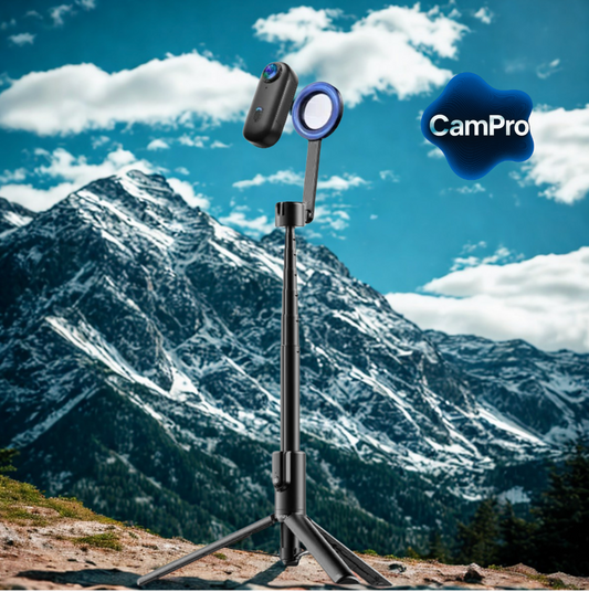 Caméra CamPro fixée sur une perche magnétique devant les montagnes